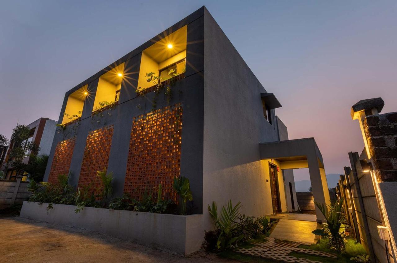 Two Villa By Stayvista With Infinity Pool, Farm & Mountain Views, Modern Interiors كارجات المظهر الخارجي الصورة